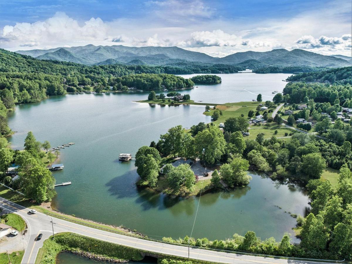 Tranquille Resort Hiawassee Buitenkant foto